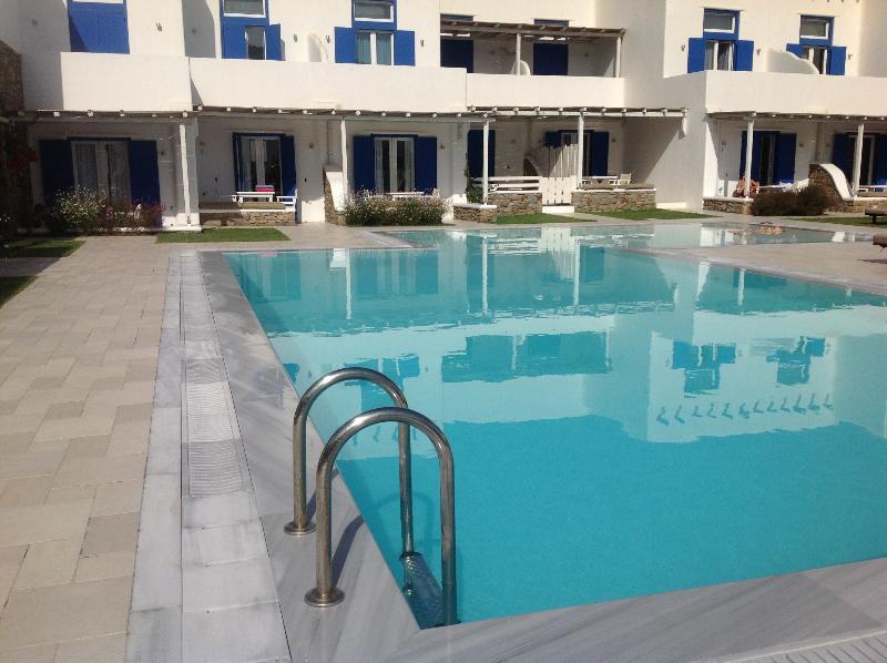Blue, White And Grey Suites Ορνός Εξωτερικό φωτογραφία